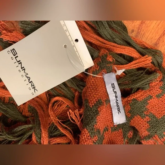 ☘️NWT Sunmark Collections scarf - Picture 2 of 2
